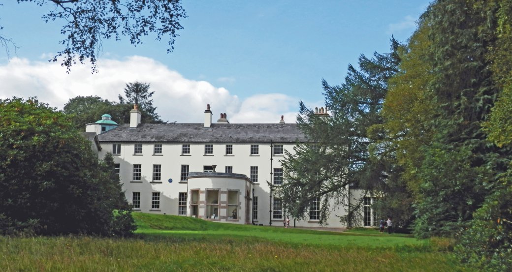 Picture of the front of Lissan House